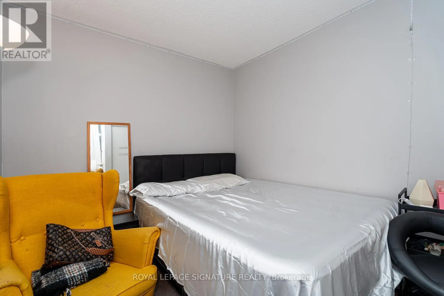 610 - 151 DAN LECKIE WAY