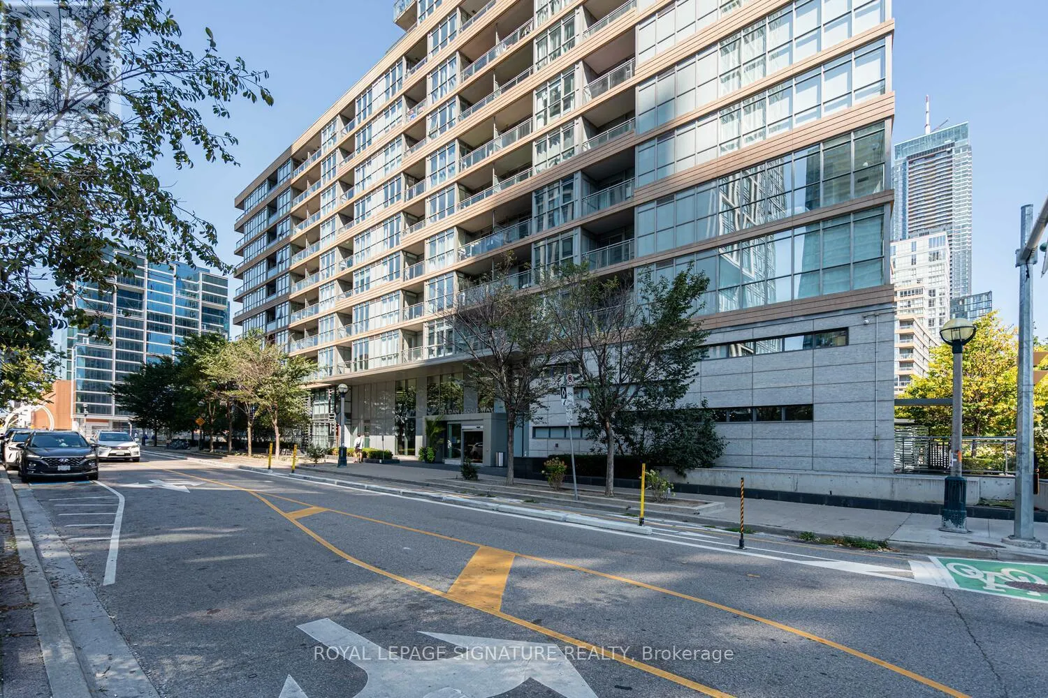 610 - 151 DAN LECKIE WAY