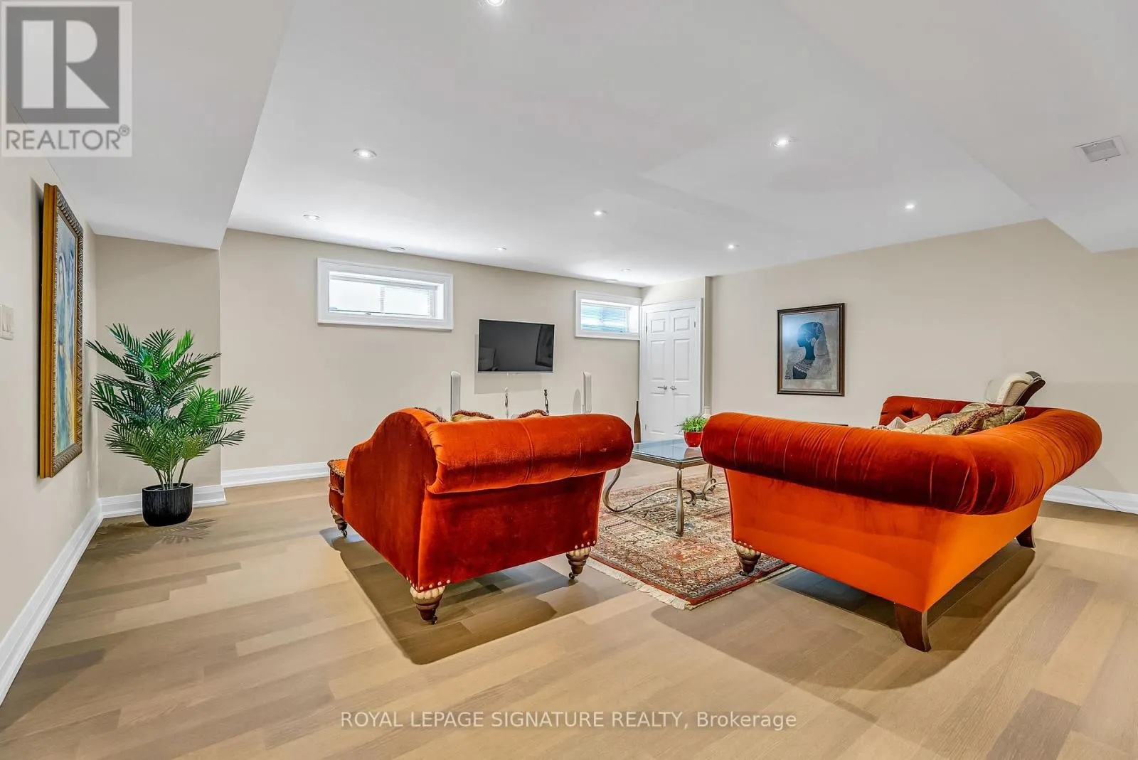 27 CARONPORT CRESCENT