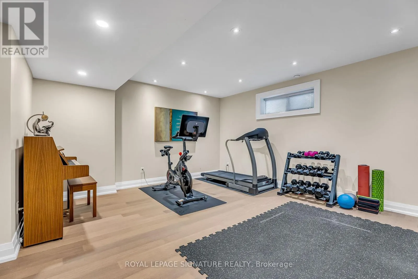 27 CARONPORT CRESCENT