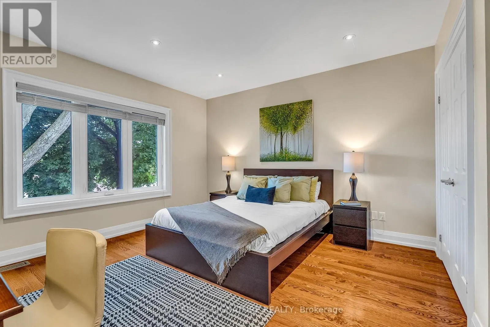 27 CARONPORT CRESCENT