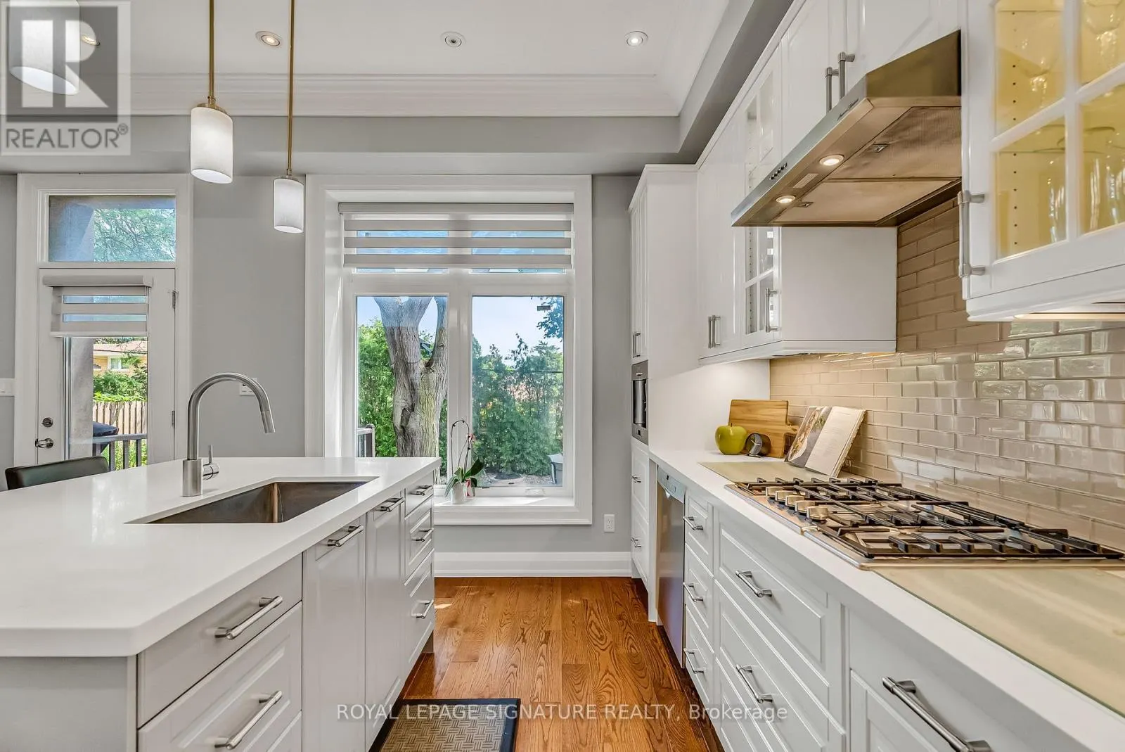 27 CARONPORT CRESCENT
