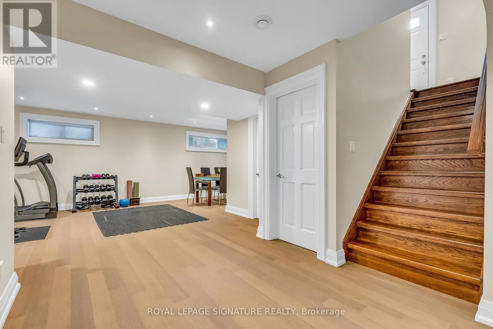 27 CARONPORT CRESCENT