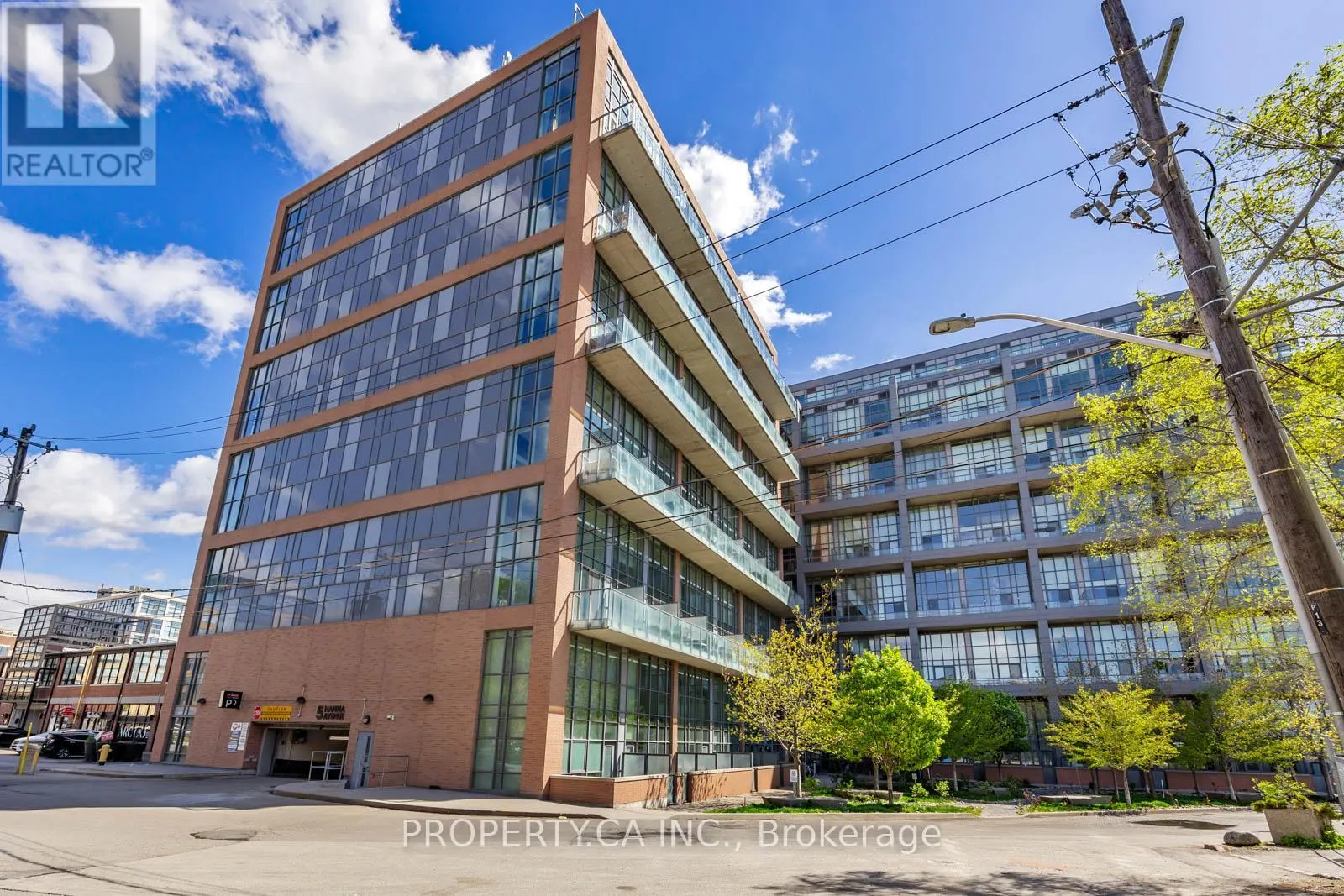 329 - 5 HANNA AVENUE