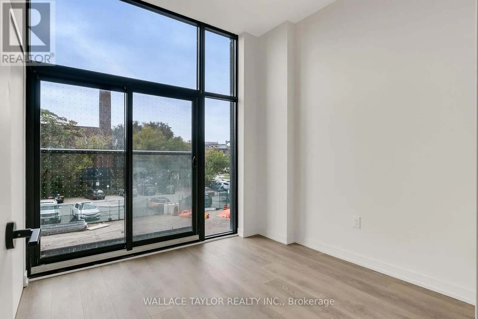 201 - 181 STERLING ROAD