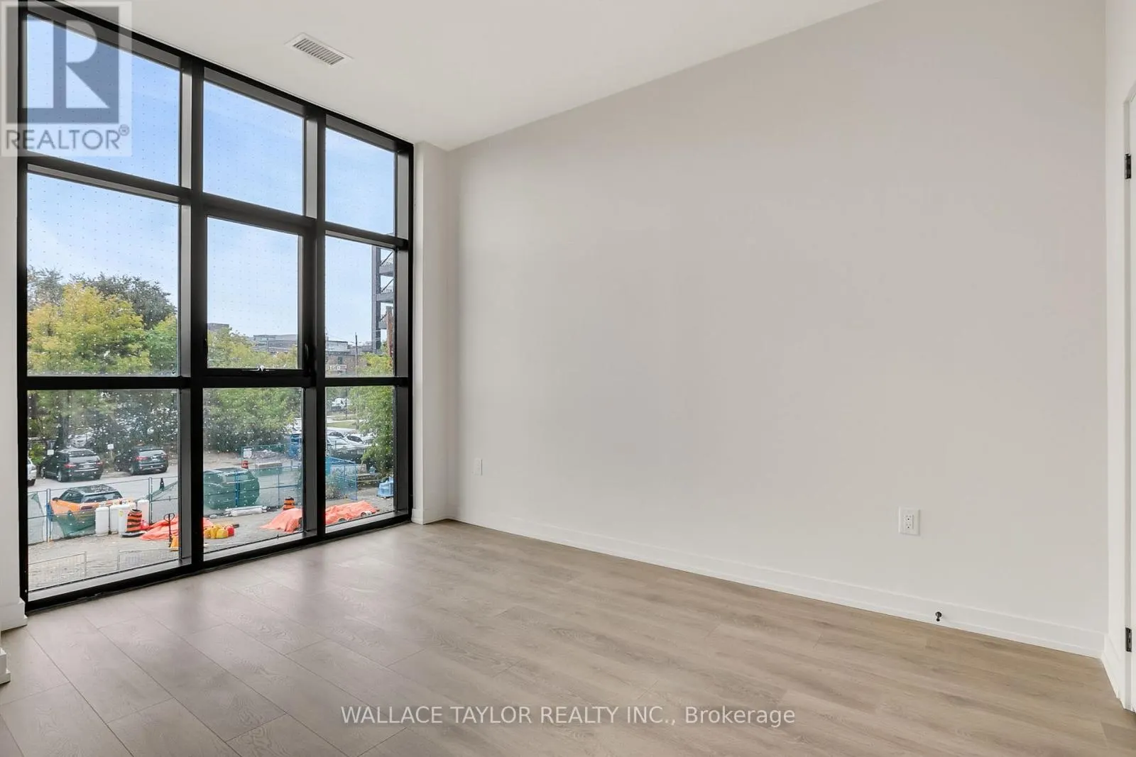 201 - 181 STERLING ROAD