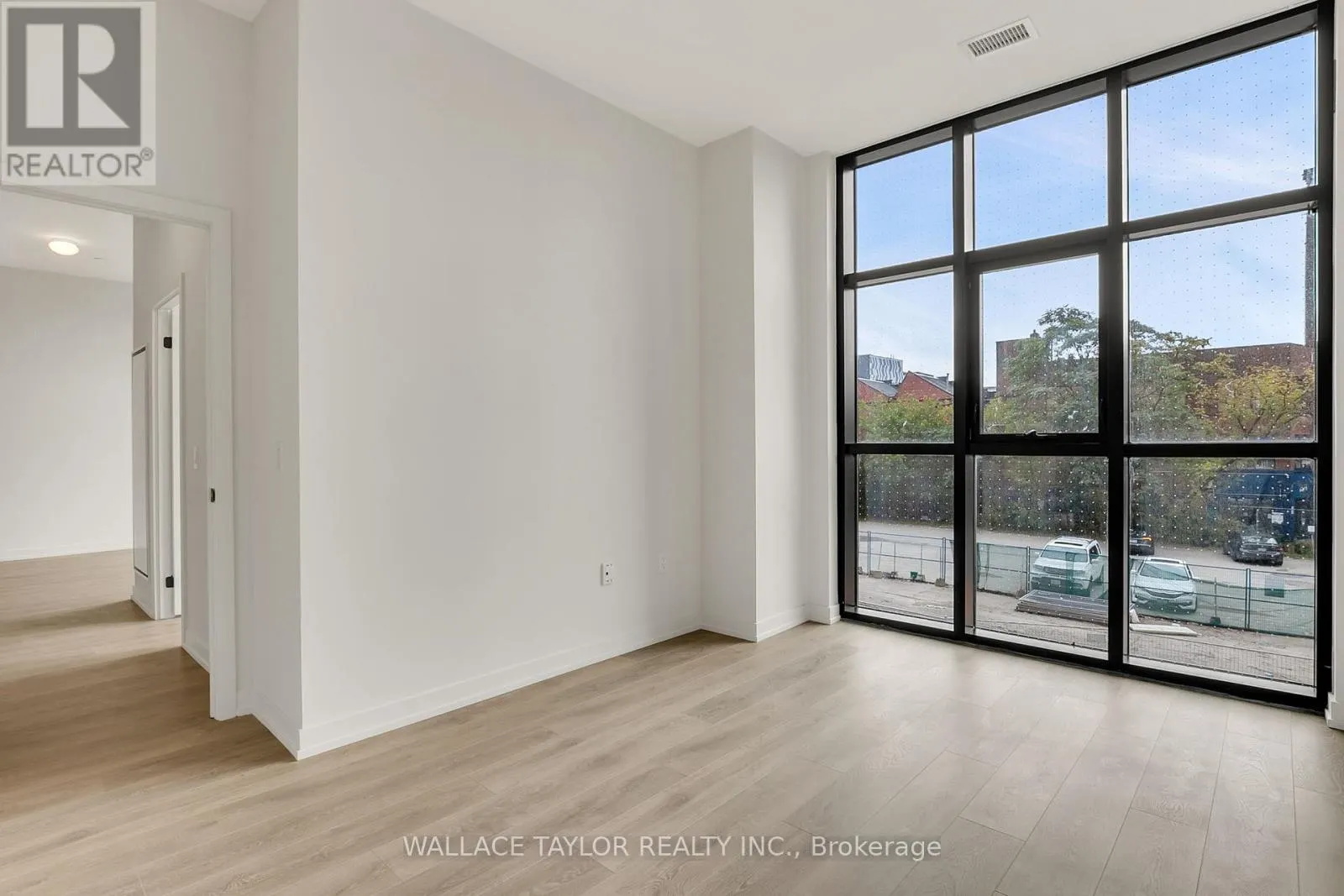 201 - 181 STERLING ROAD