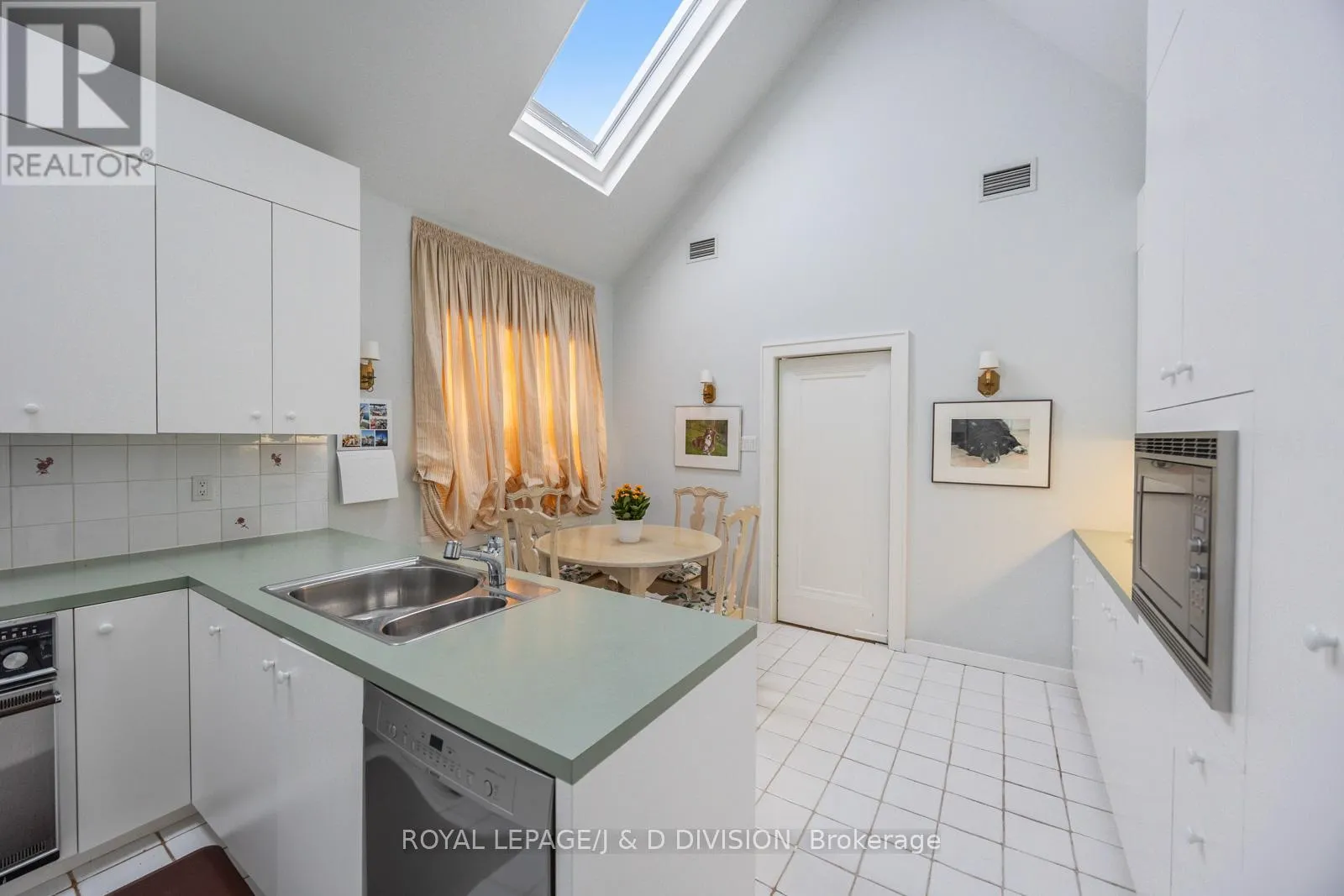 4 HIGHBOURNE ROAD