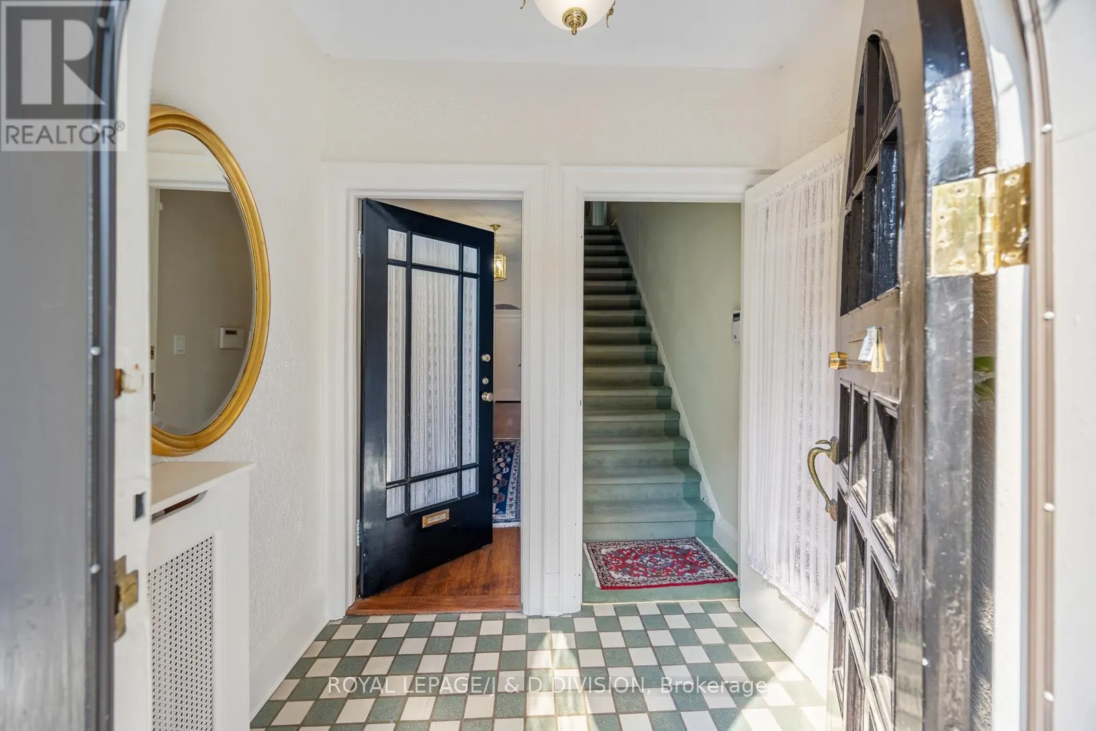4 HIGHBOURNE ROAD