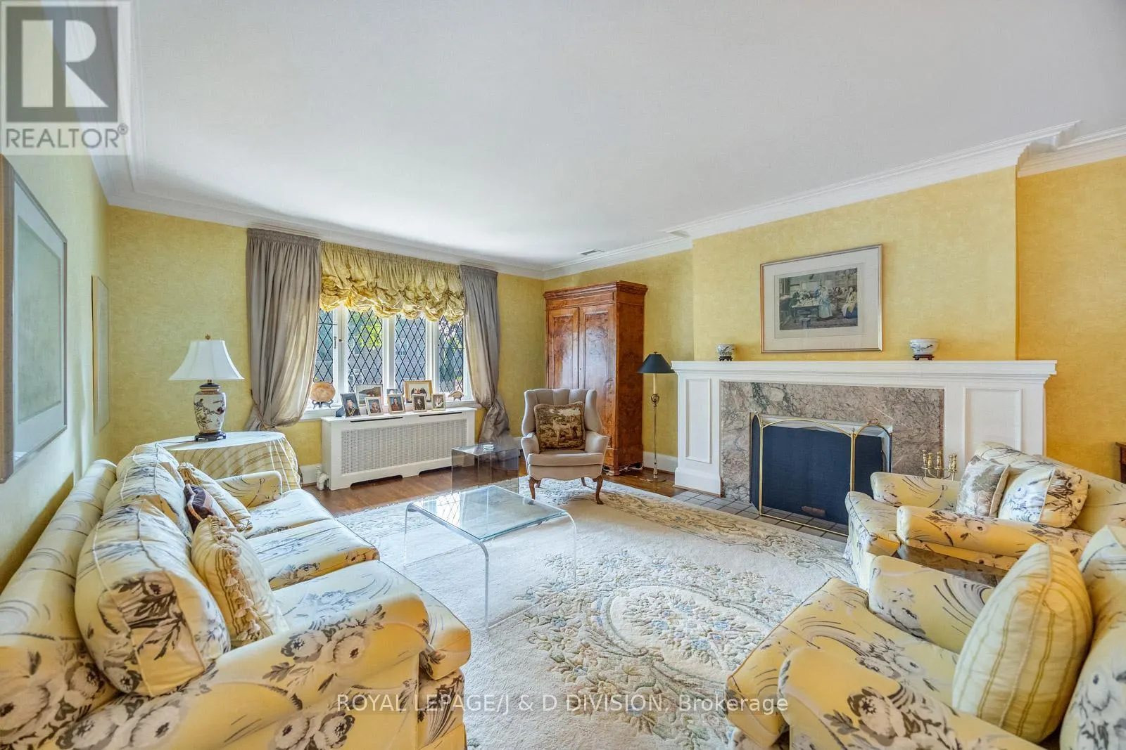 4 HIGHBOURNE ROAD