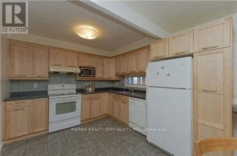 UPPER - 290 MCNICOLL AVENUE