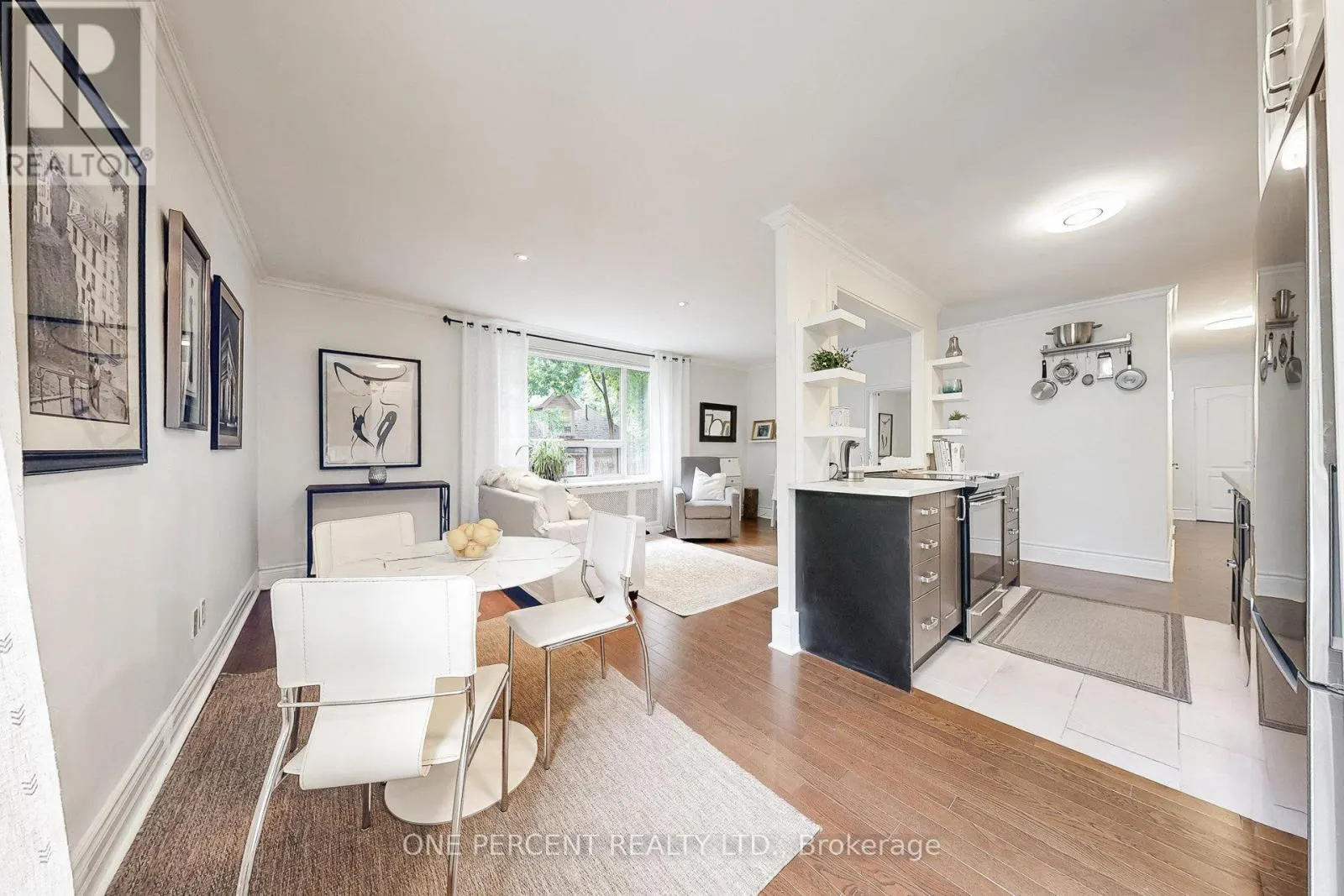 206 - 2550 BATHURST STREET