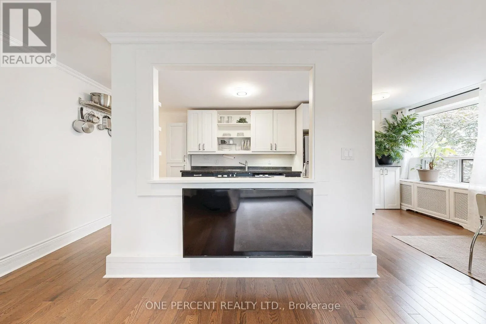 206 - 2550 BATHURST STREET