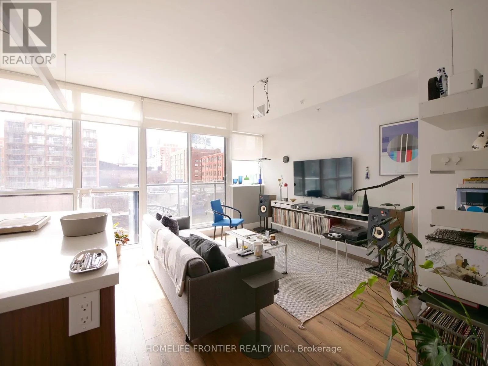 505 - 39 SHERBOURNE STREET