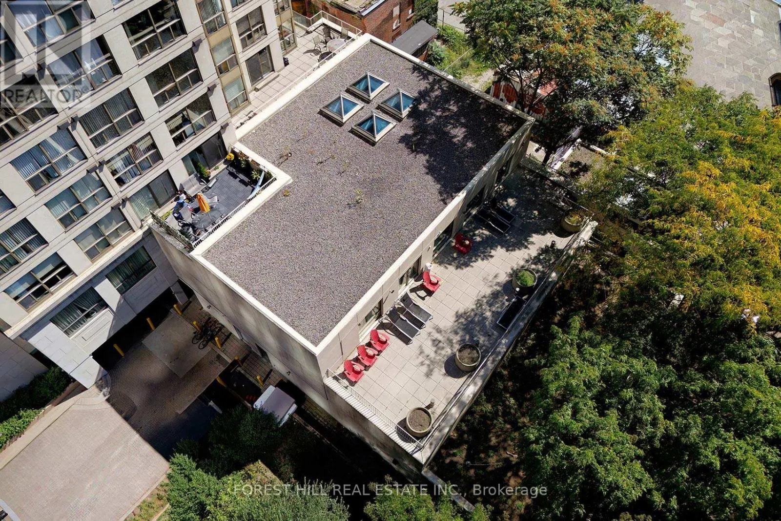 1707 - 298 JARVIS STREET