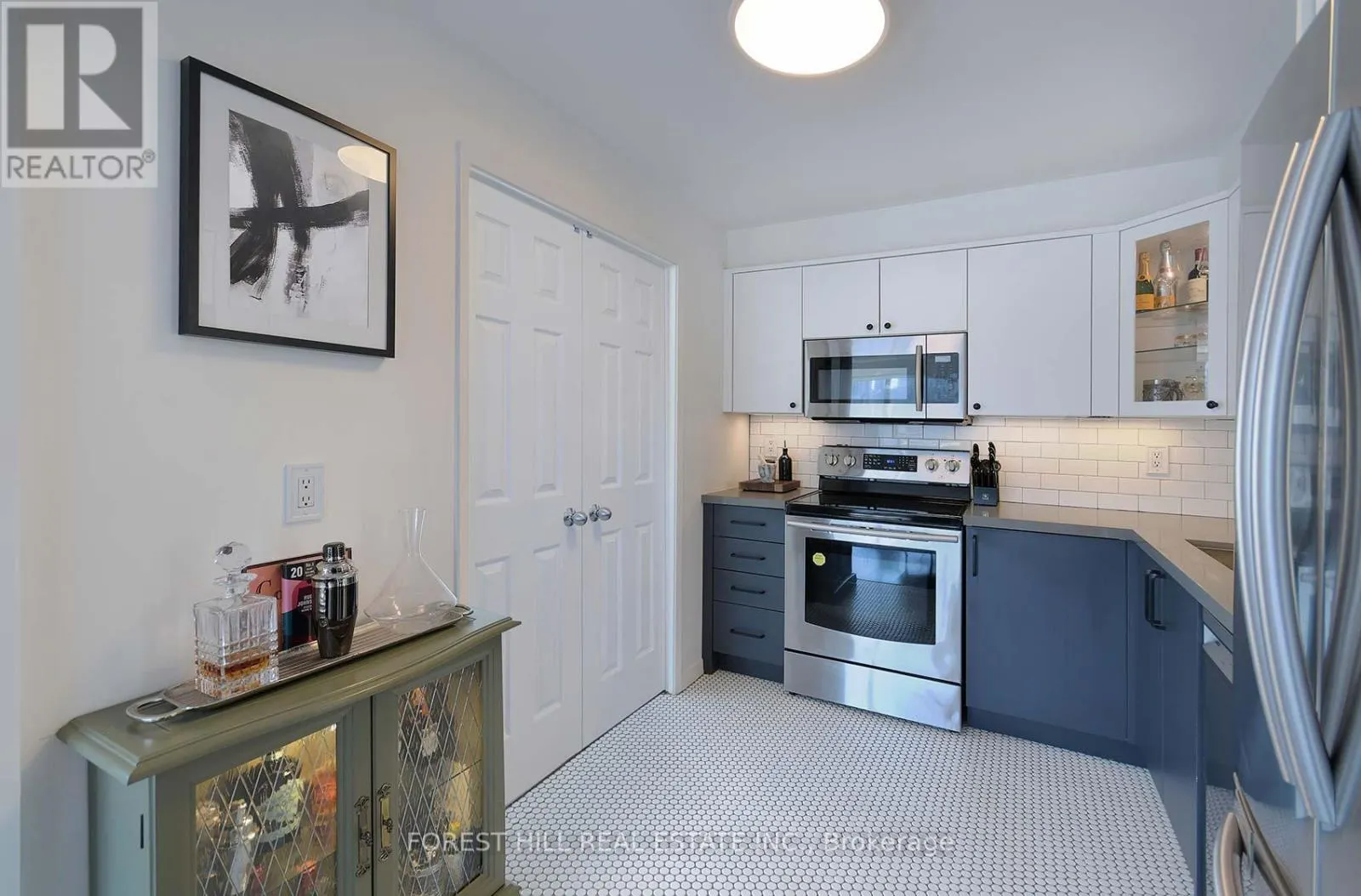 1707 - 298 JARVIS STREET
