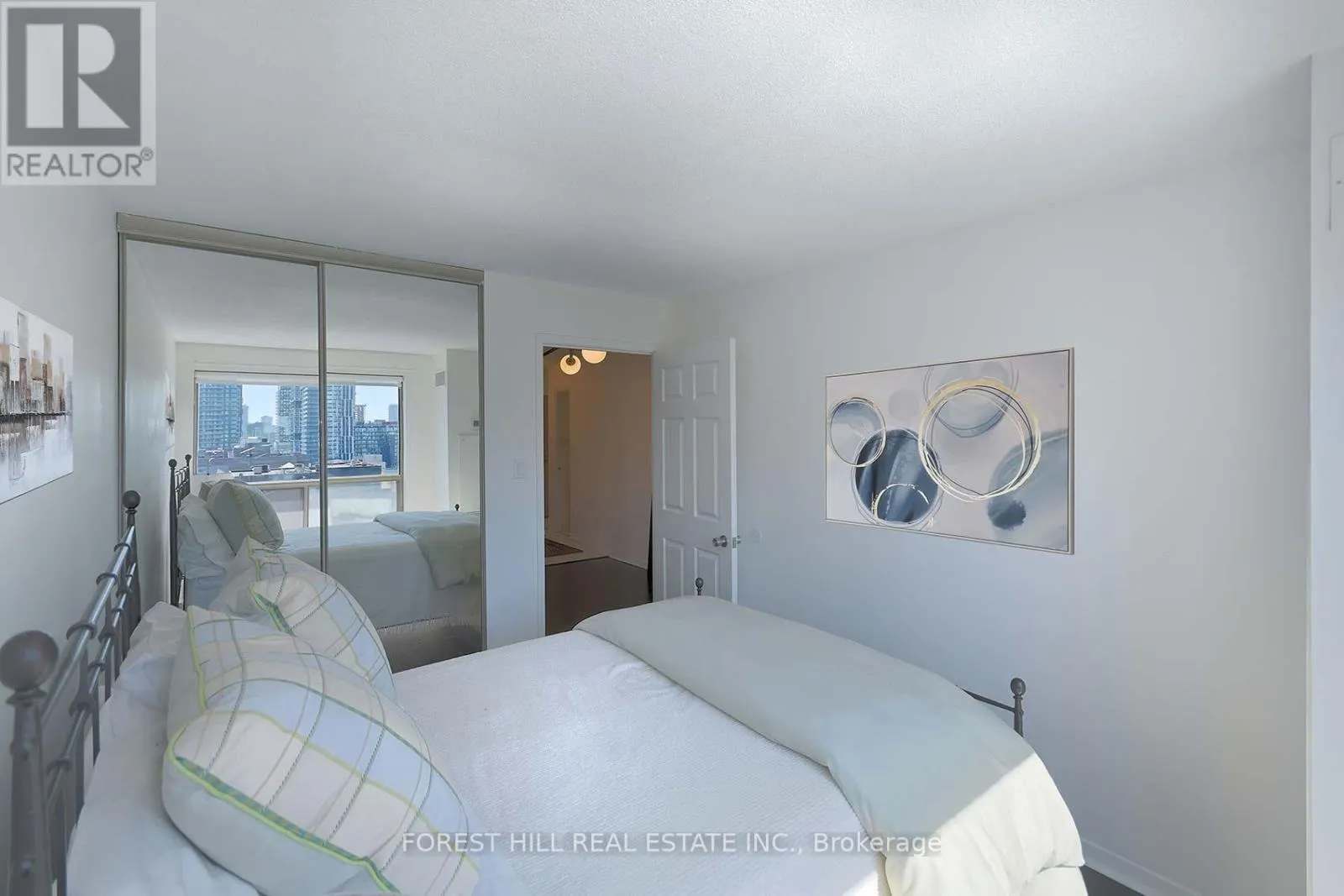 1707 - 298 JARVIS STREET