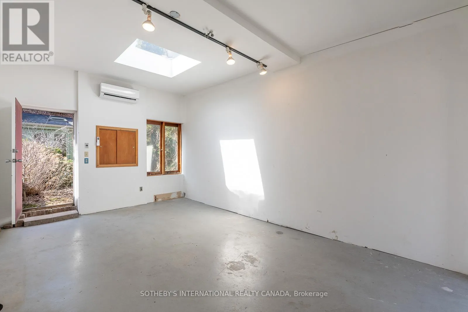 277 CRAWFORD STREET