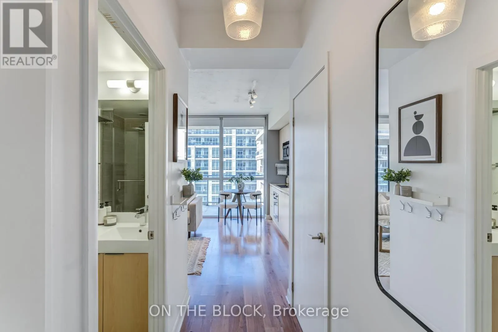 616 - 478 KING STREET W