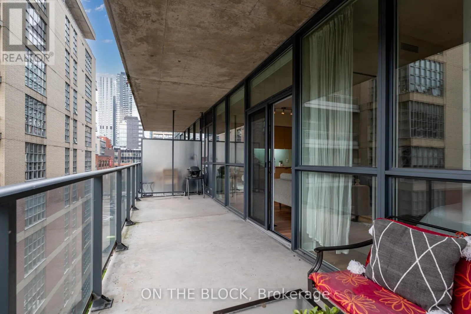 616 - 478 KING STREET W
