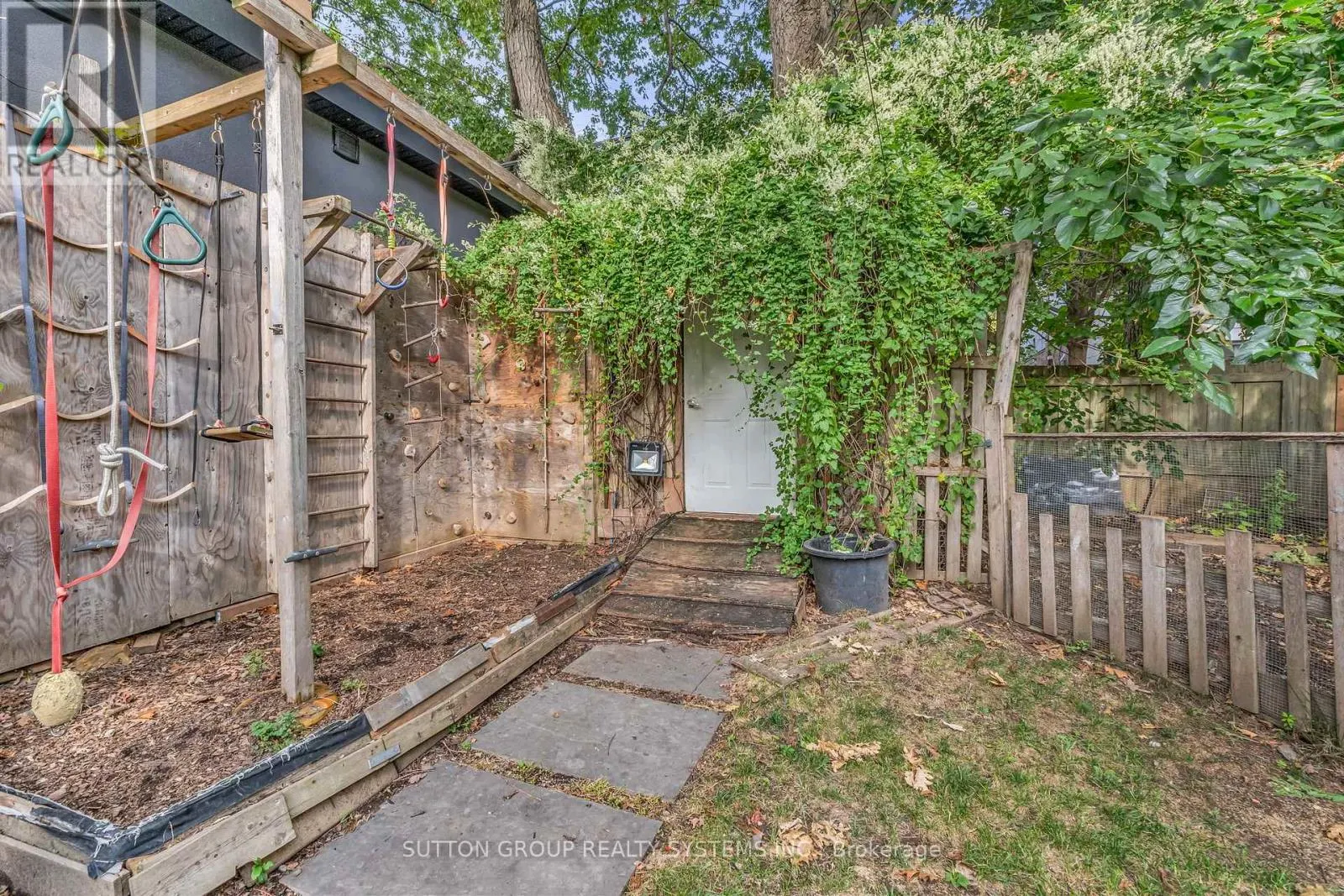 197 ARLINGTON AVENUE