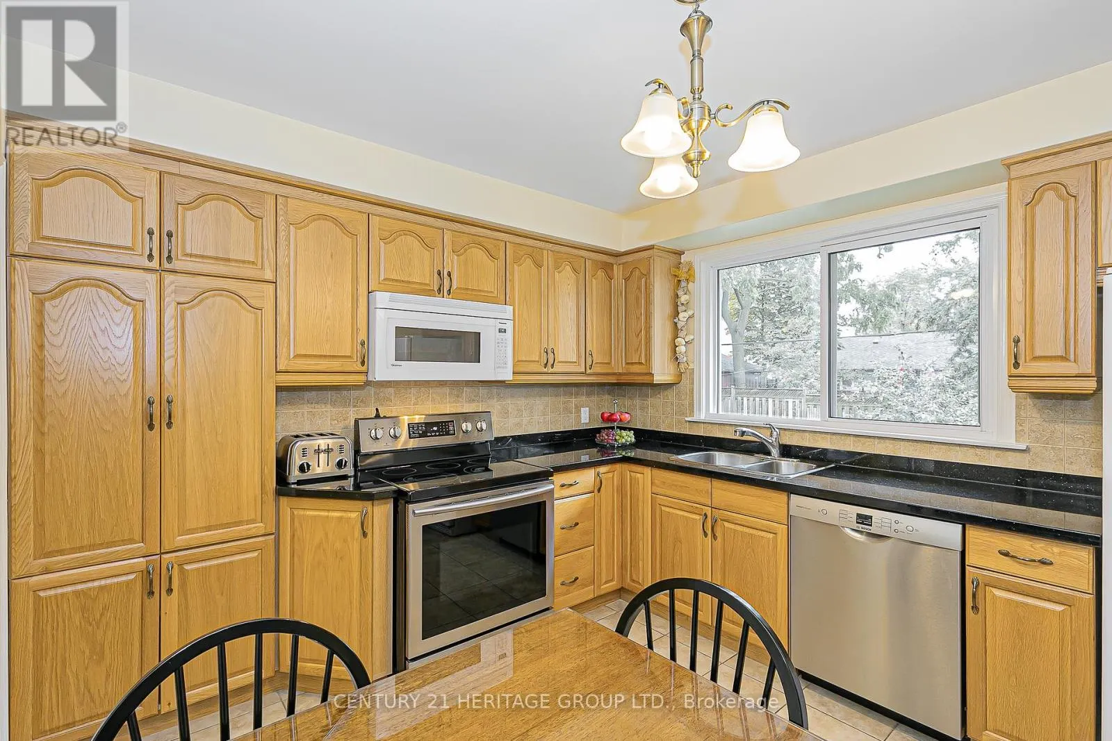 53 CARONPORT CRESCENT