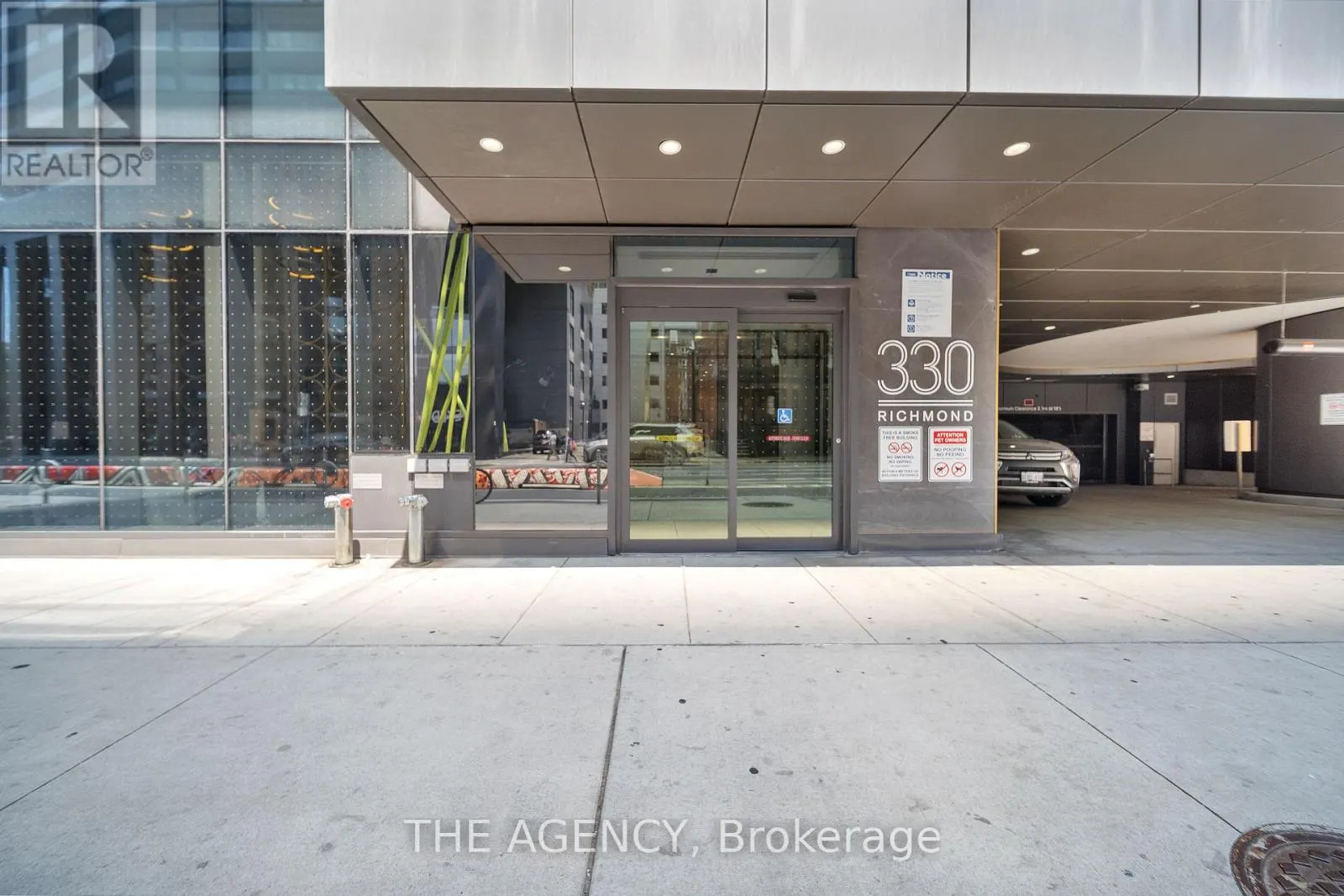 508 - 330 RICHMOND STREET W
