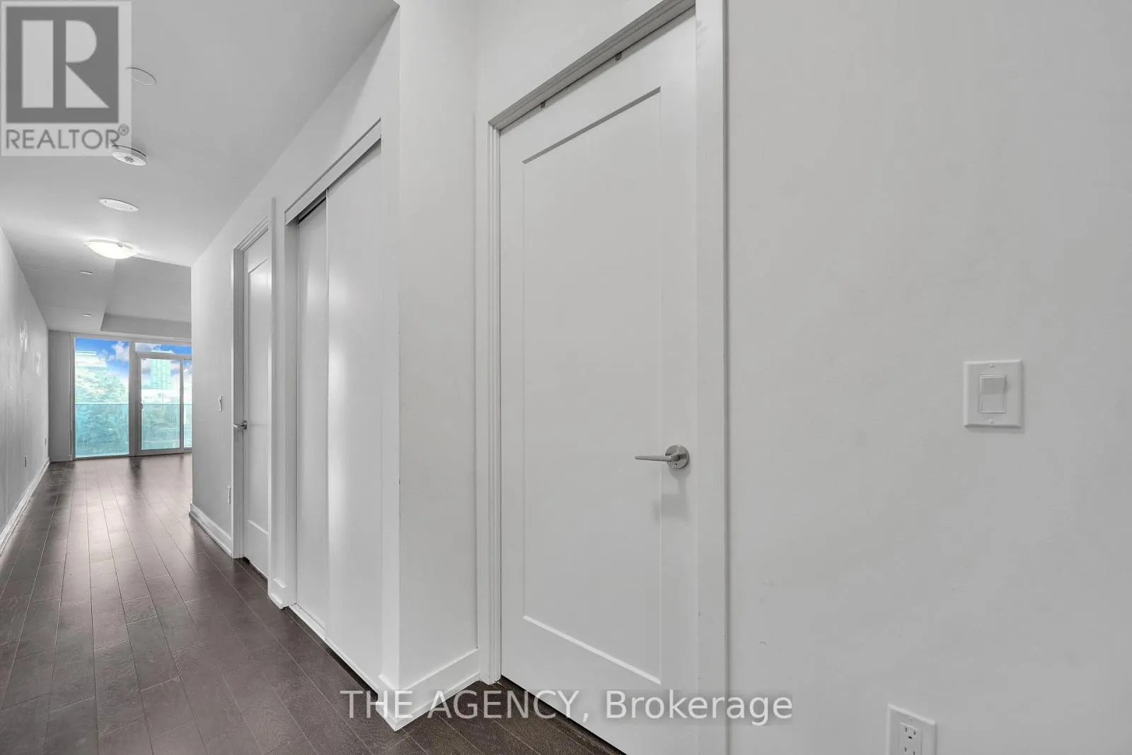 508 - 330 RICHMOND STREET W
