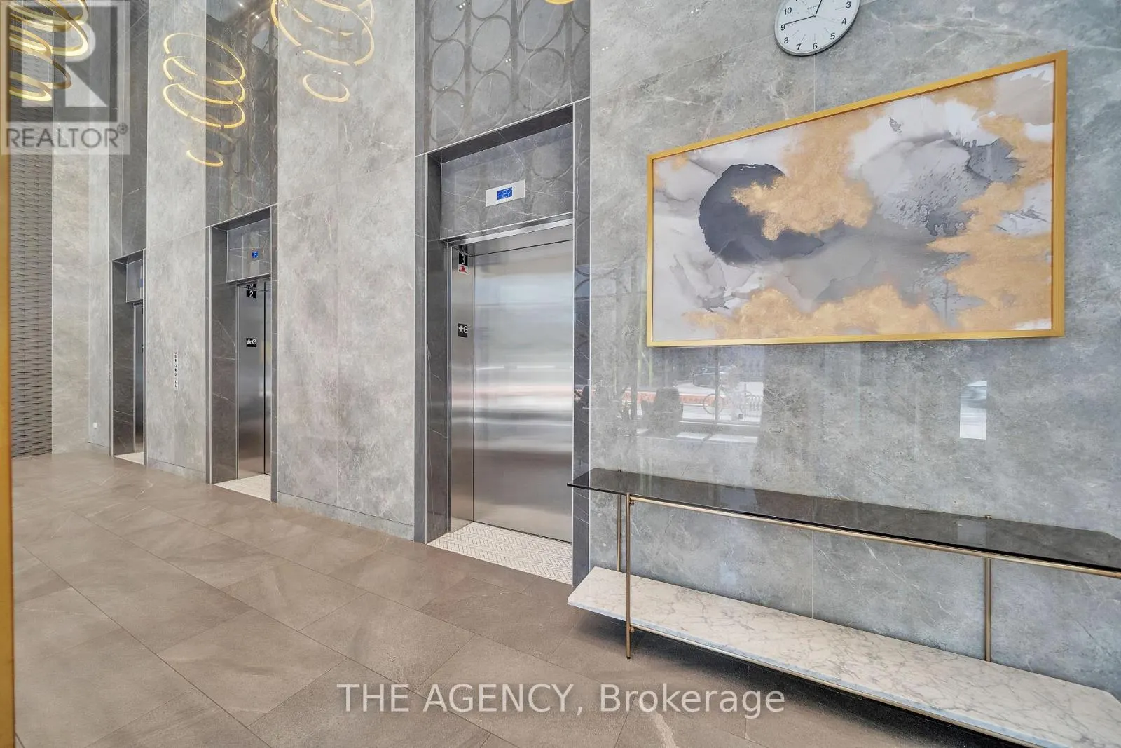 508 - 330 RICHMOND STREET W