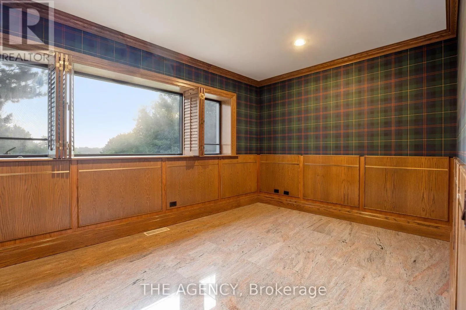 23 BAYVIEW RIDGE