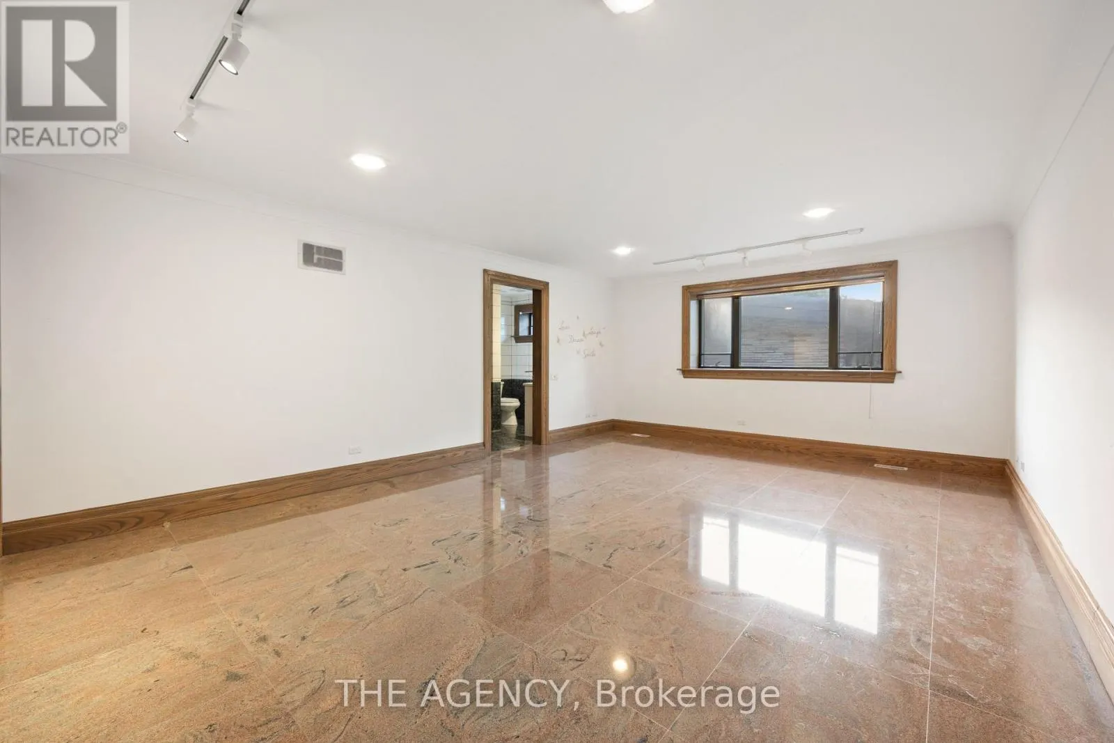 23 BAYVIEW RIDGE
