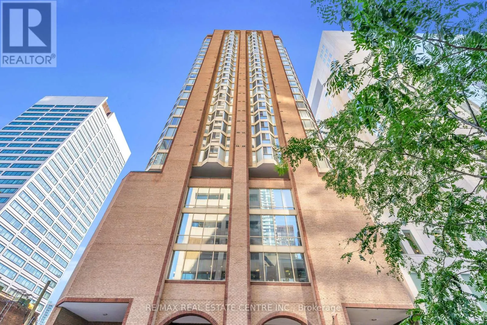 2504 - 55 CENTRE AVENUE