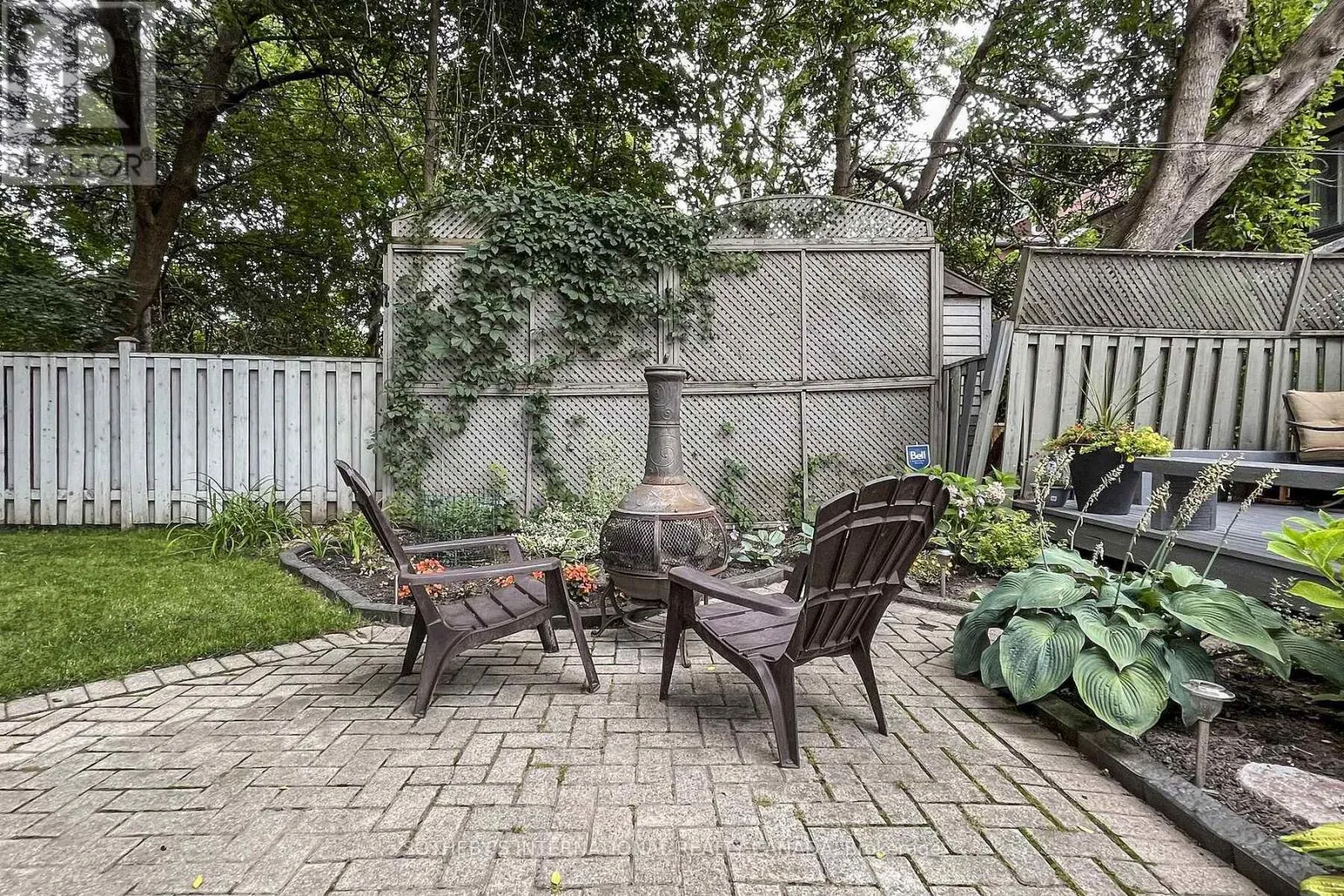 182 DUPLEX AVENUE
