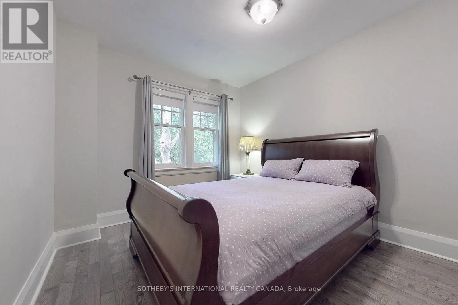 182 DUPLEX AVENUE