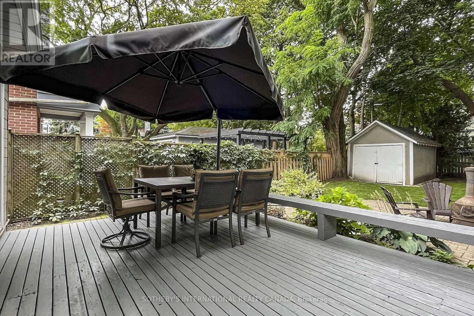 182 DUPLEX AVENUE