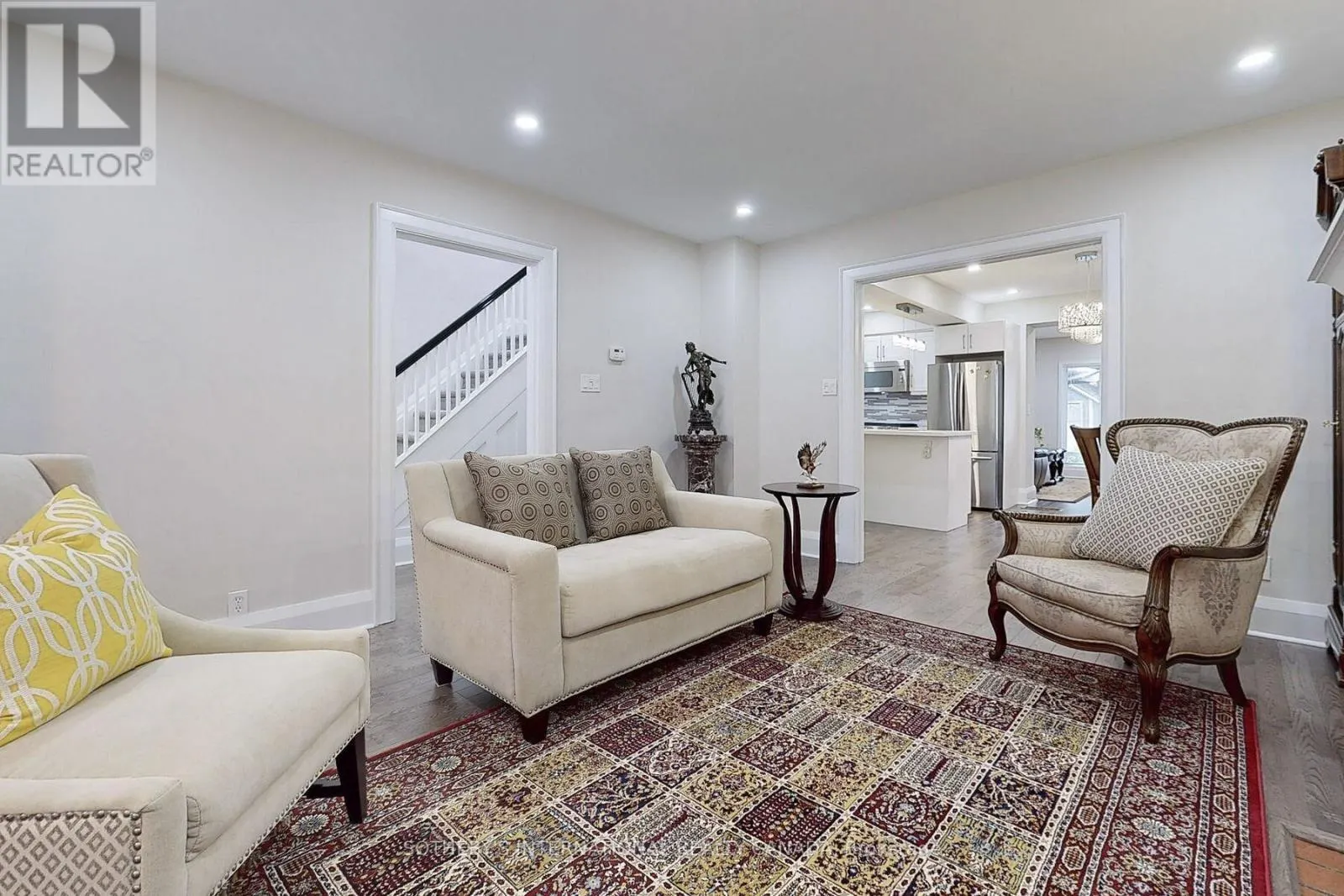 182 DUPLEX AVENUE