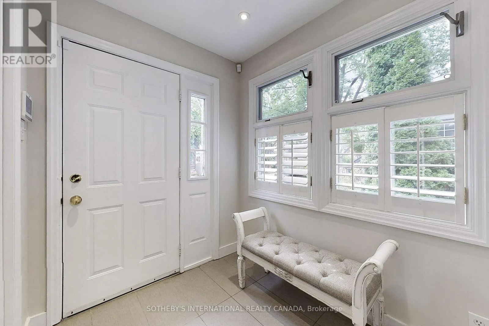 182 DUPLEX AVENUE