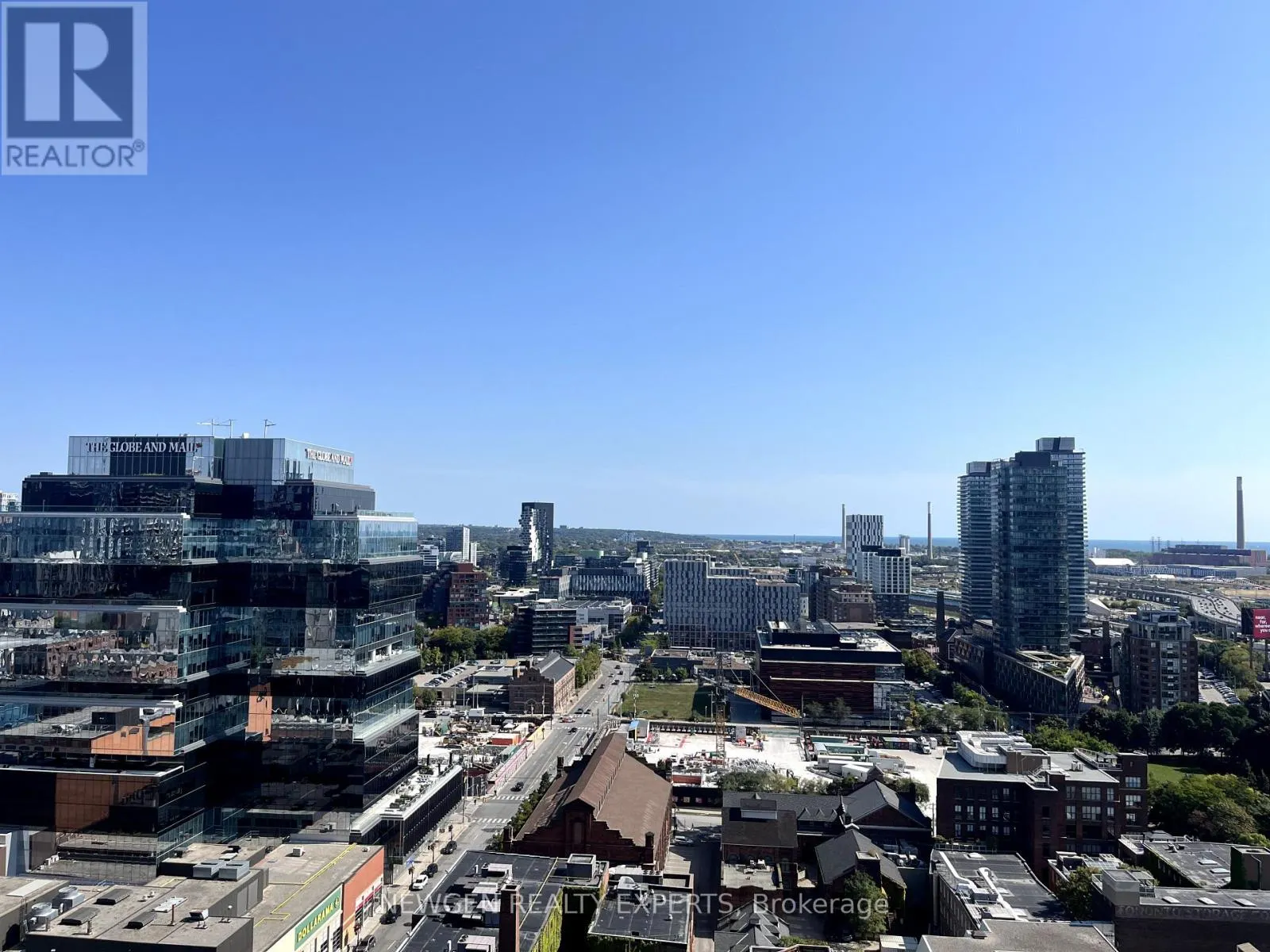 2205 - 70 PRINCESS STREET