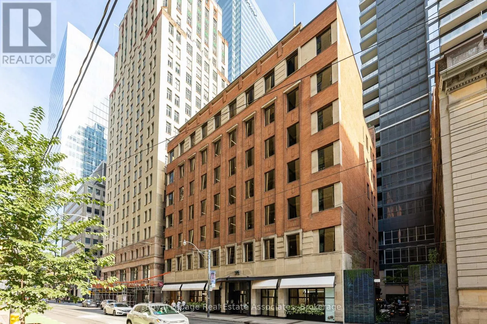 B101 - 67 RICHMOND STREET W