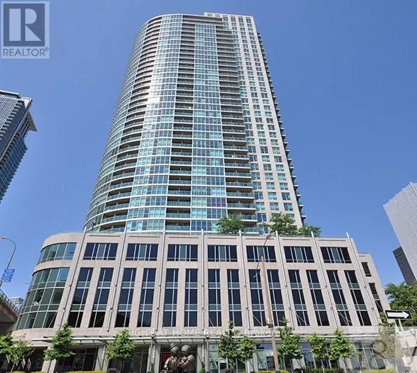 809 - 18 YONGE STREET