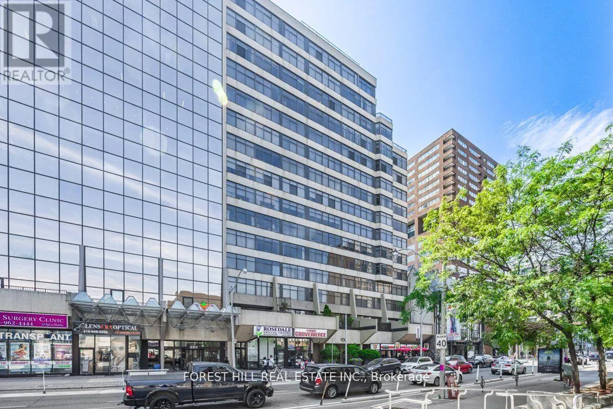201 - 900 YONGE STREET