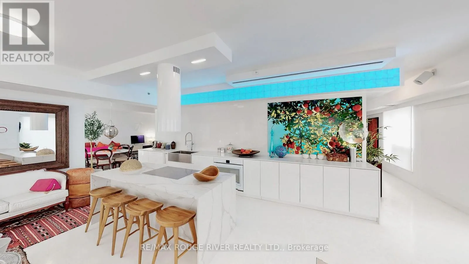 702 - 701 SHEPPARD AVENUE W