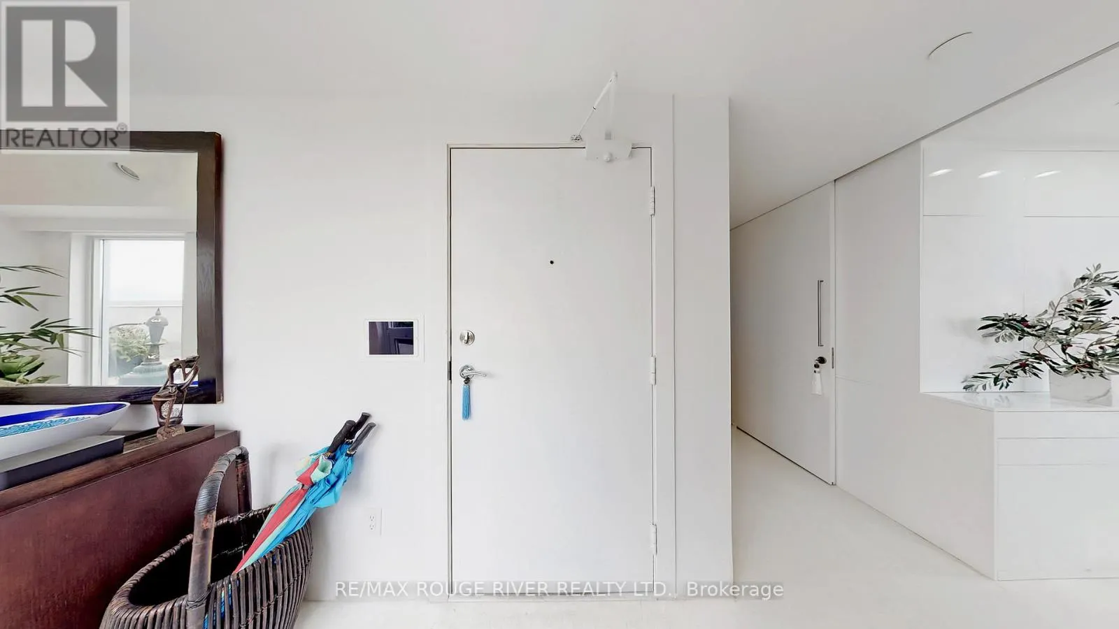 702 - 701 SHEPPARD AVENUE W