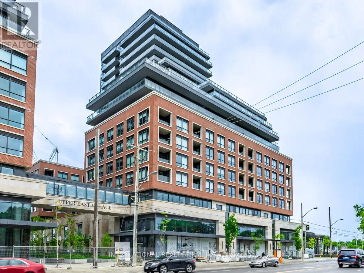 210 - 33 FREDERICK TODD WAY W