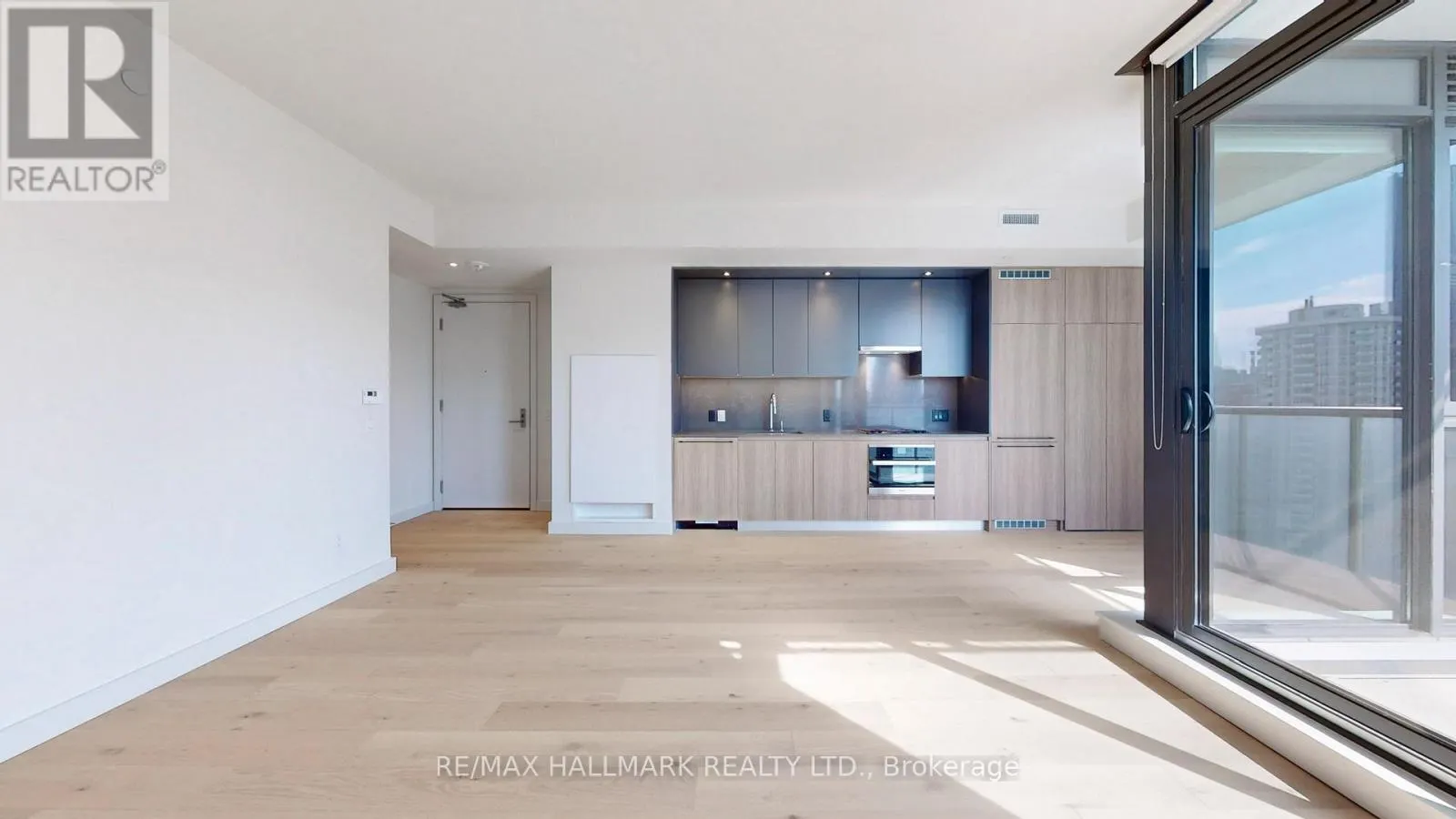 1704 - 81 WELLESLEY STREET E