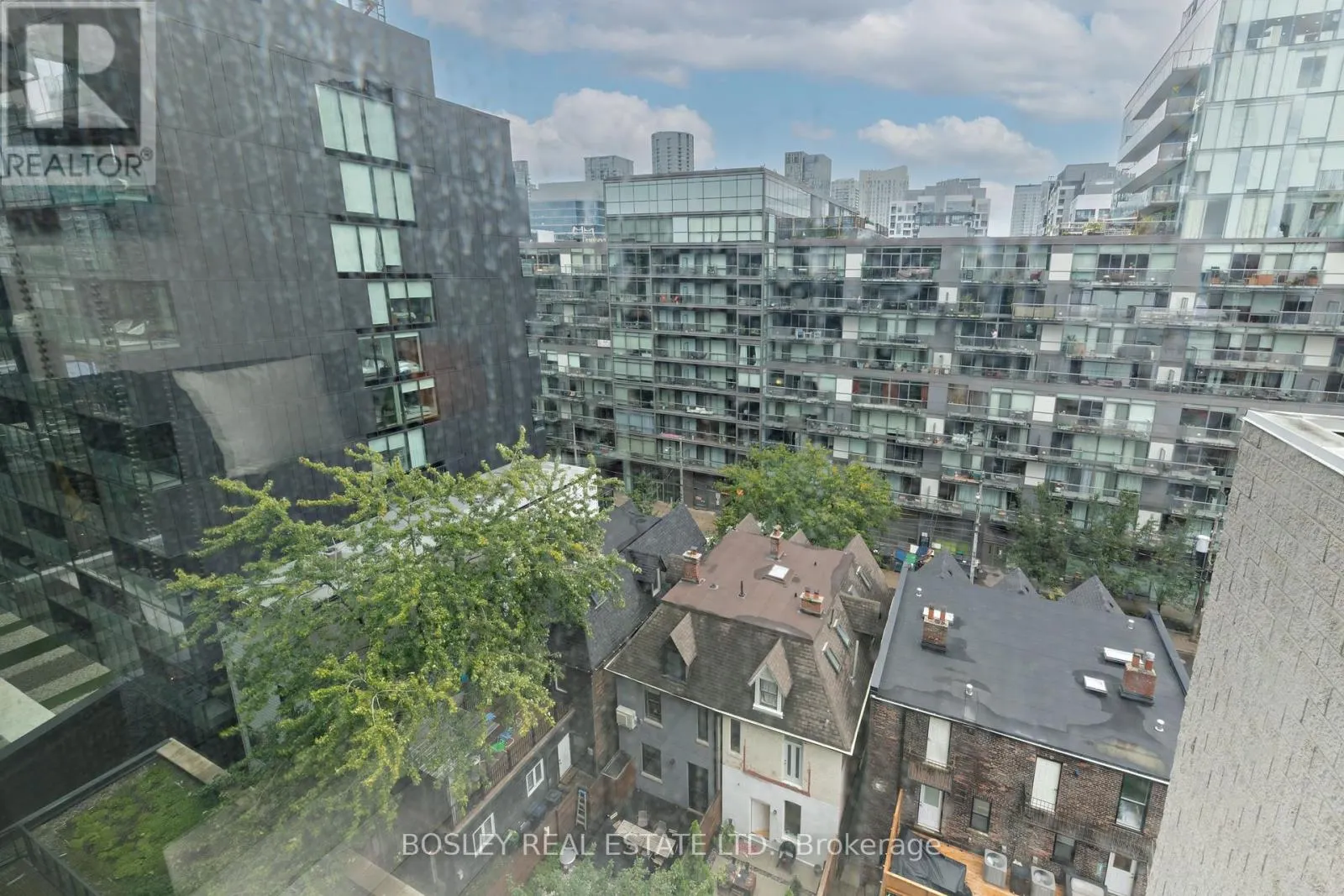 816 - 629 KING STREET W