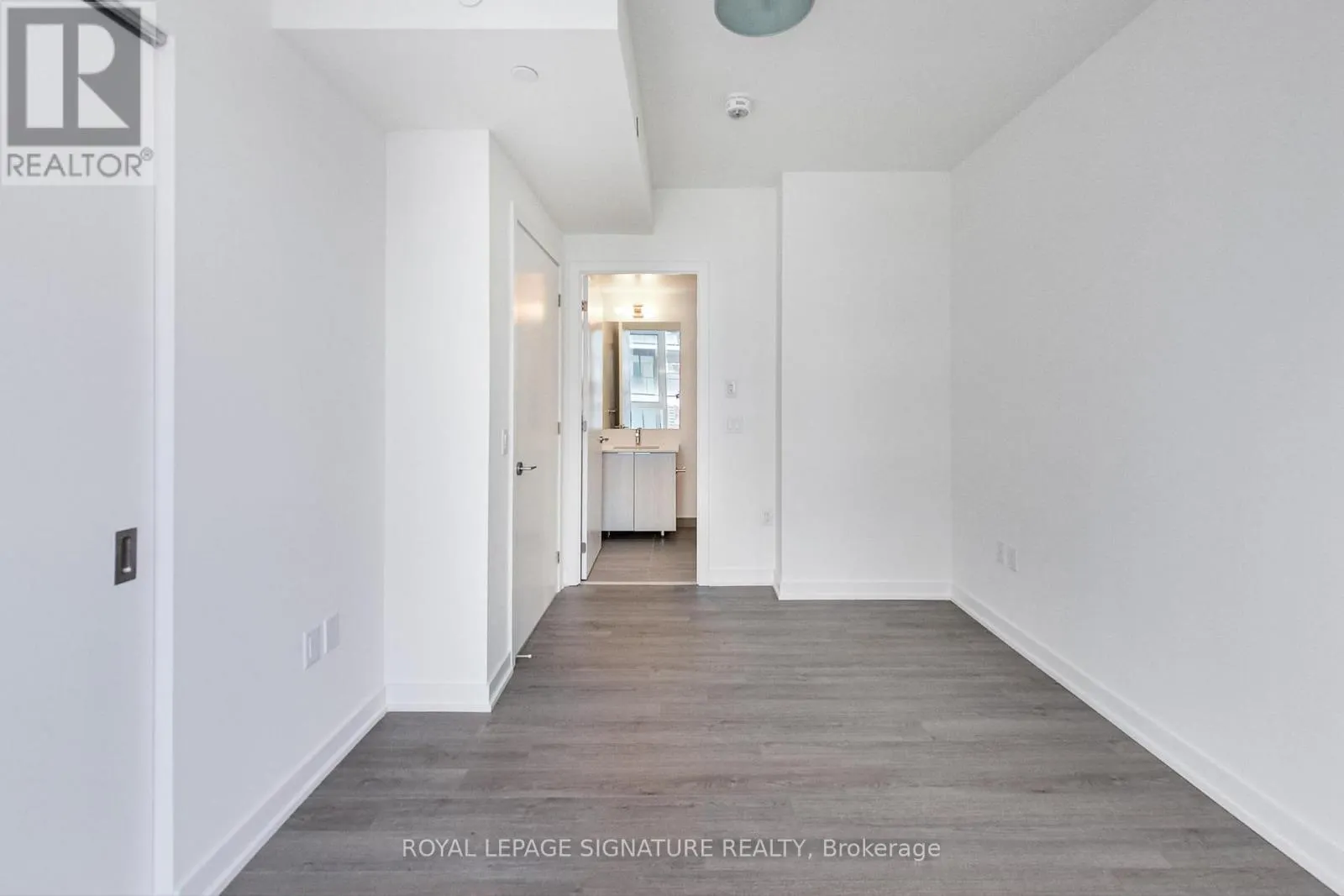 3408 - 357 KING STREET W