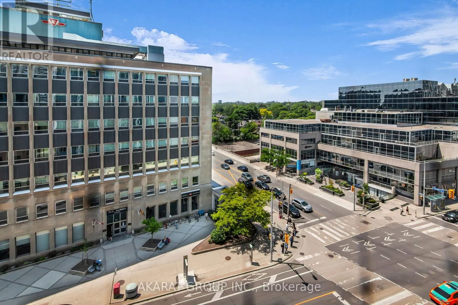 703 - 1901 YONGE STREET