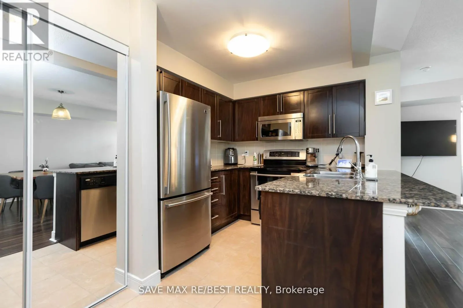 1116 - 35 BALES AVENUE