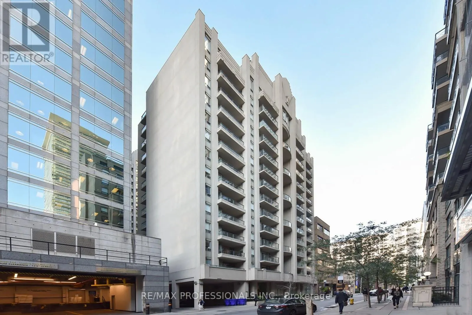 101 - 30 HAYDEN STREET
